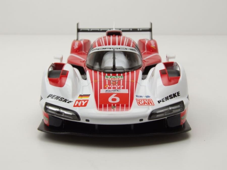 Bburago Porsche 963 PORSCHE PENSKE 6 2024 1:24 Modell