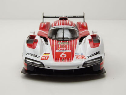 Bburago Porsche 963 PORSCHE PENSKE 6 2024 1:24 Modell