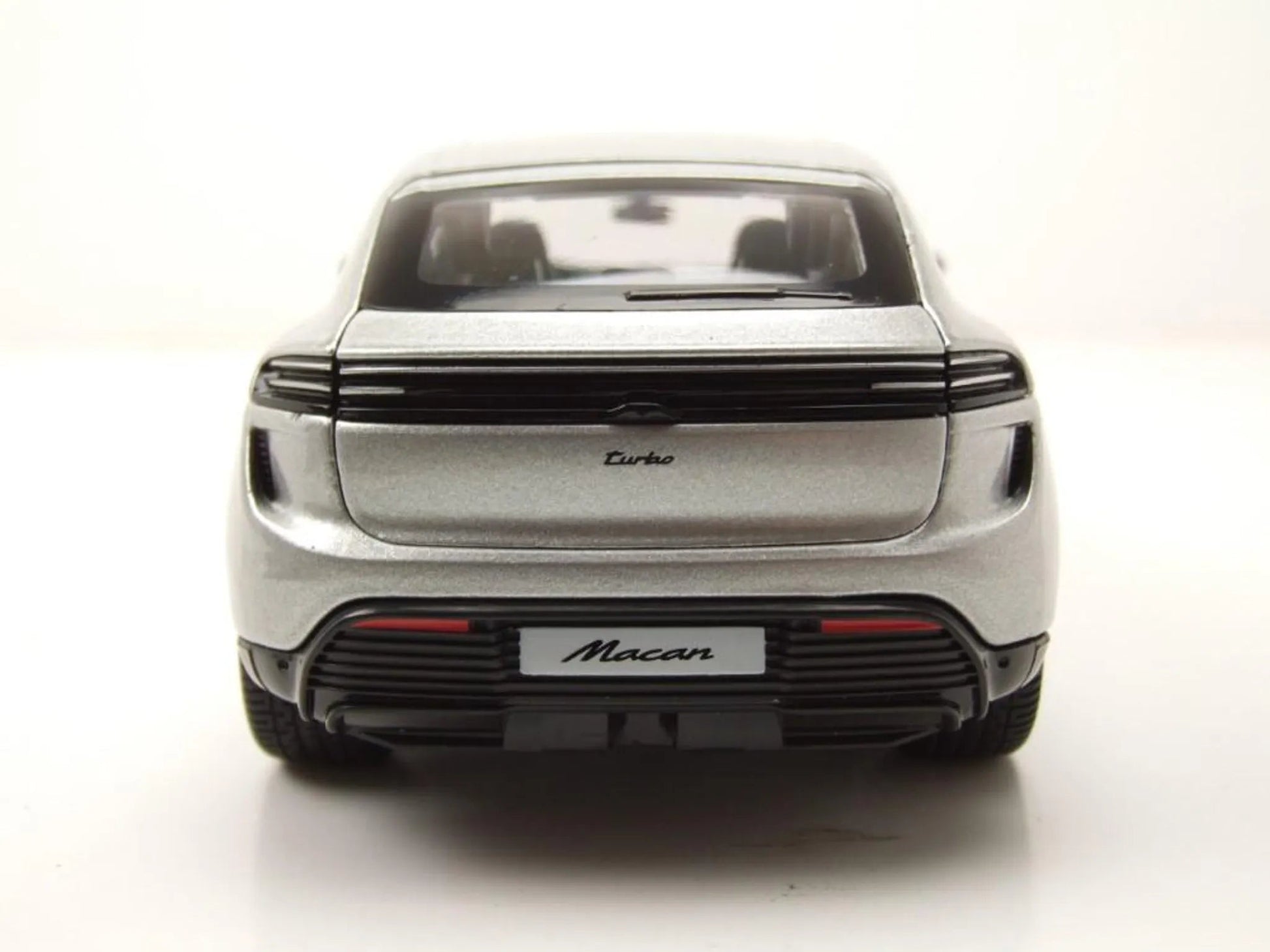 Bburago Porsche Macan 4 Electric 2024 Silver 1:24 Modell