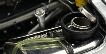 CMC Modelcars Ferrari 250 LM, 6. Platz 24H Frankreich 1965, 27,Chassis 6119, Spoerry/Boller, RHD 1:18 Modell