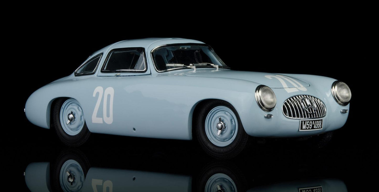 CMC Modelcars Mercedes - Benz 300 SL GP Bern, 1952 #20 - blau - H. Lang 1:18 - Artexio