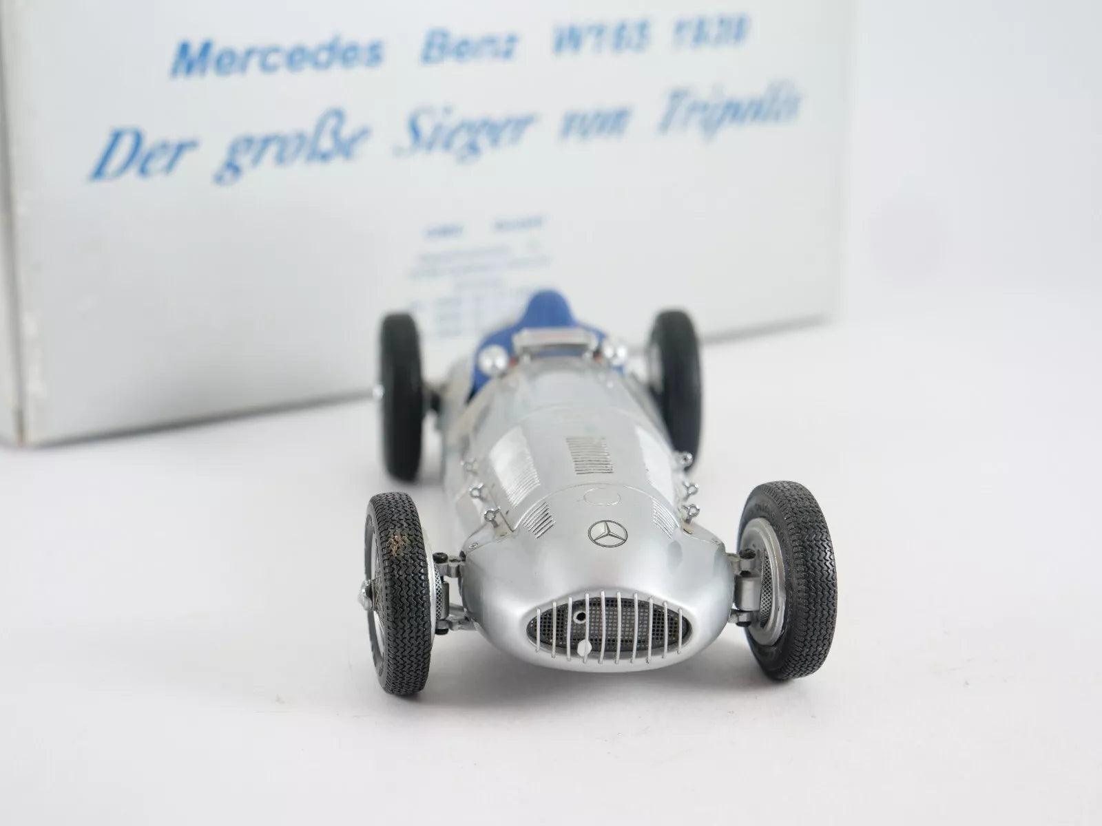 CMC Modelcars Mercedes - Benz W165 1939 1:18 Modell - Artexio