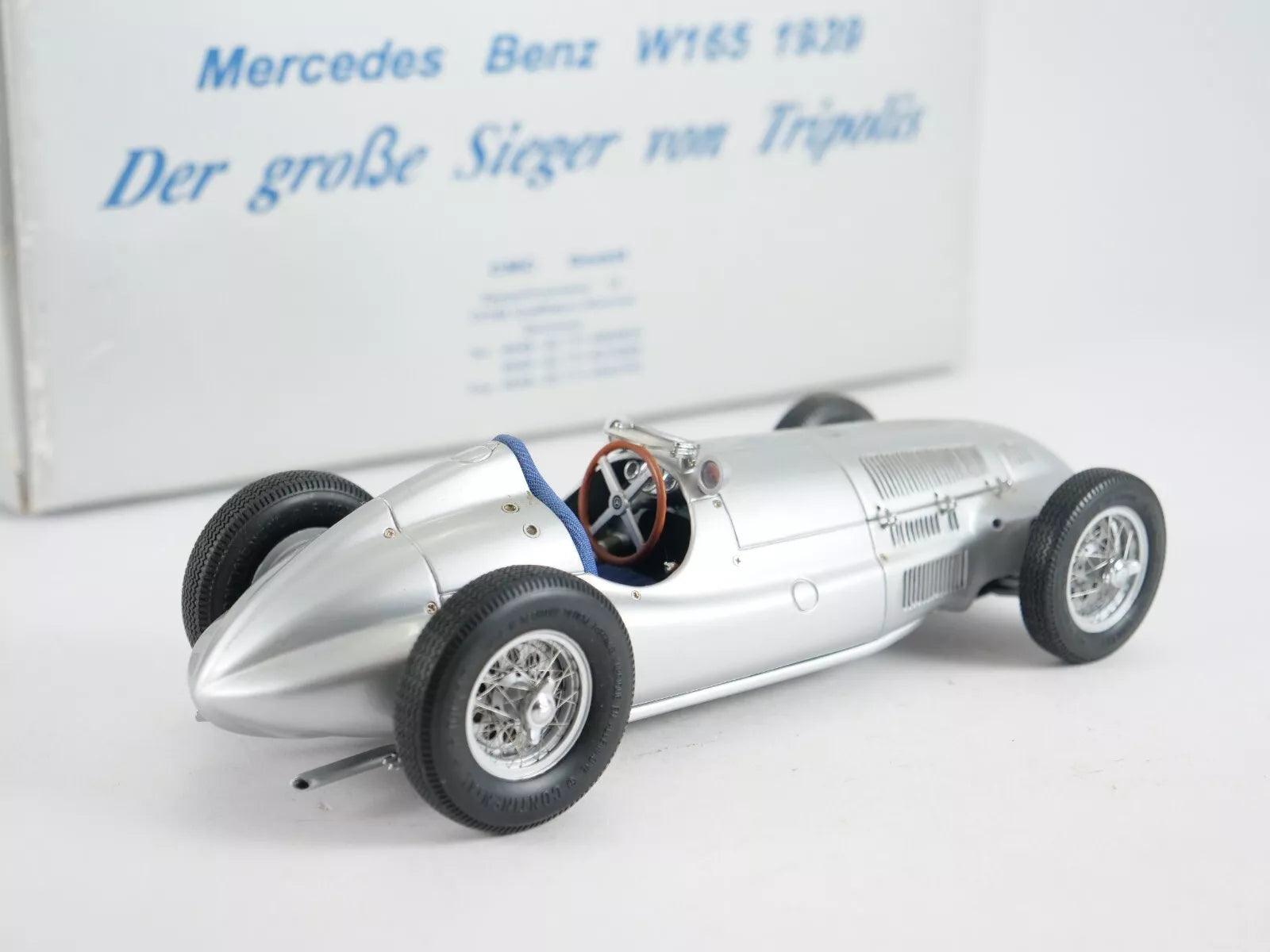 CMC Modelcars Mercedes - Benz W165 1939 1:18 Modell - Artexio