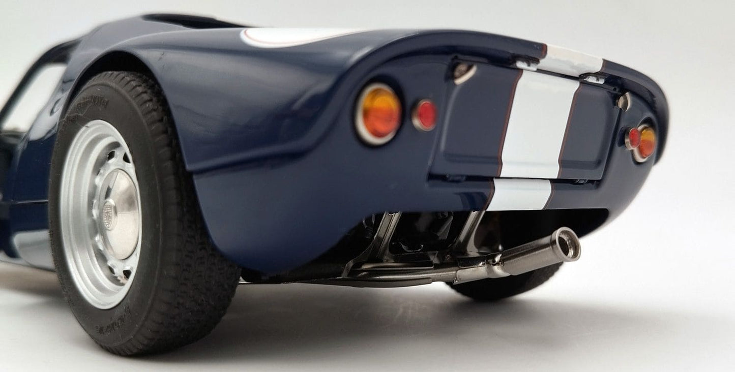 CMC Modelcars Porsche 904 Carrera GTS, Bonhams Scottsdale Auktion 2017 1:18 Modell