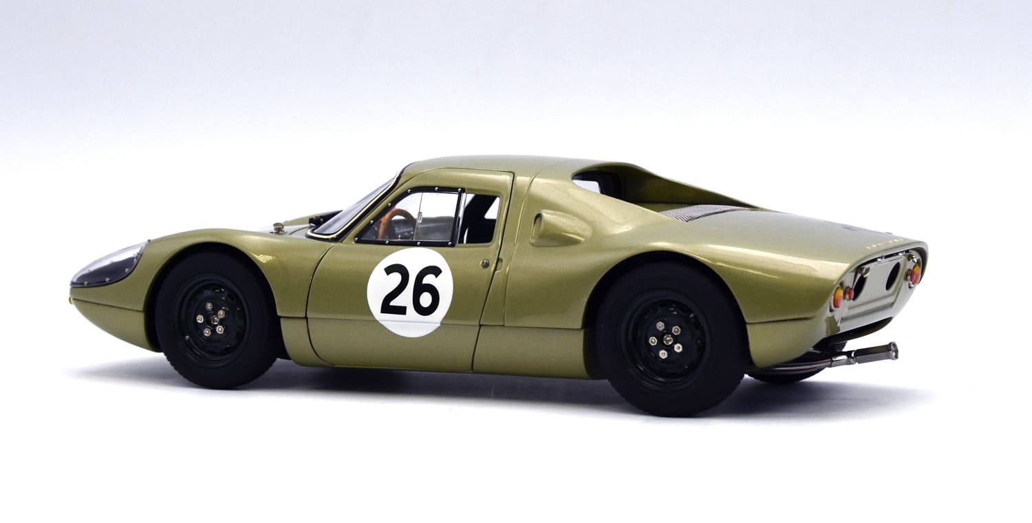 CMC Modelcars Porsche 904 Carrera GTS Silverstone Int. Grand Touring 1964 Innes Ireland 26 1:18 Modell