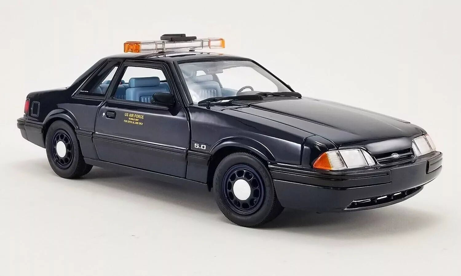 GMP/ACME Ford Mustang 5.0 SSP - U.S. Air Force U - 2 Chase Car 1988 - Dragon Chaser 1:18 Modell - Artexio