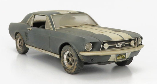 Greenlight - Creed II - Adonis Creed's 1967 Ford Mustang Coupe - Matte Black - White Stripes (Weathered) 1:18 - Artexio