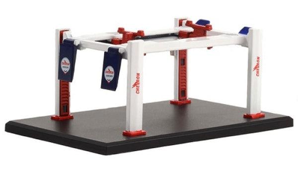 Greenlight Four -Post Lifts Series 5 - Chevron 1:64 Model