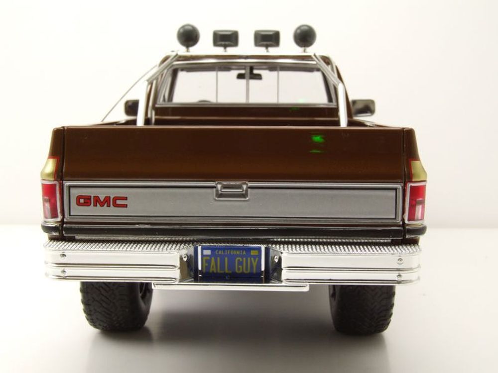 Greenlight GMC K - 2500 Sierra Grande Wideside Pickup - Fall Guy Stuntman Association - 1982 1:18 - Artexio