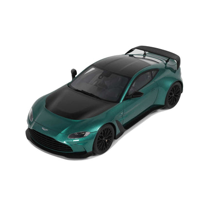 GT Spirit Aston Martin V12 Vantage Green 1:18 Modell