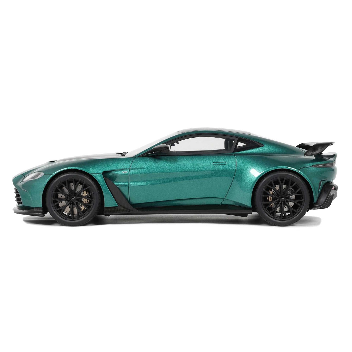 GT Spirit Aston Martin V12 Vantage Green 1:18 Modell