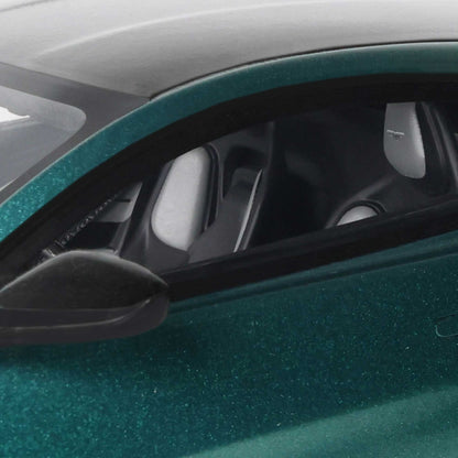 GT Spirit Aston Martin V12 Vantage Green 1:18 Modell