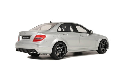 GT Spirit Mercedes - Benz C63 AMG (W204) 2007 Silver 1:18 Modell - Artexio