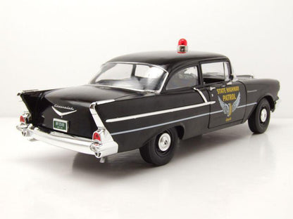 Highway61 Chevrolet 150 Sedan - Ohio State Highway Patrol 1957 1:18 Modell - Artexio