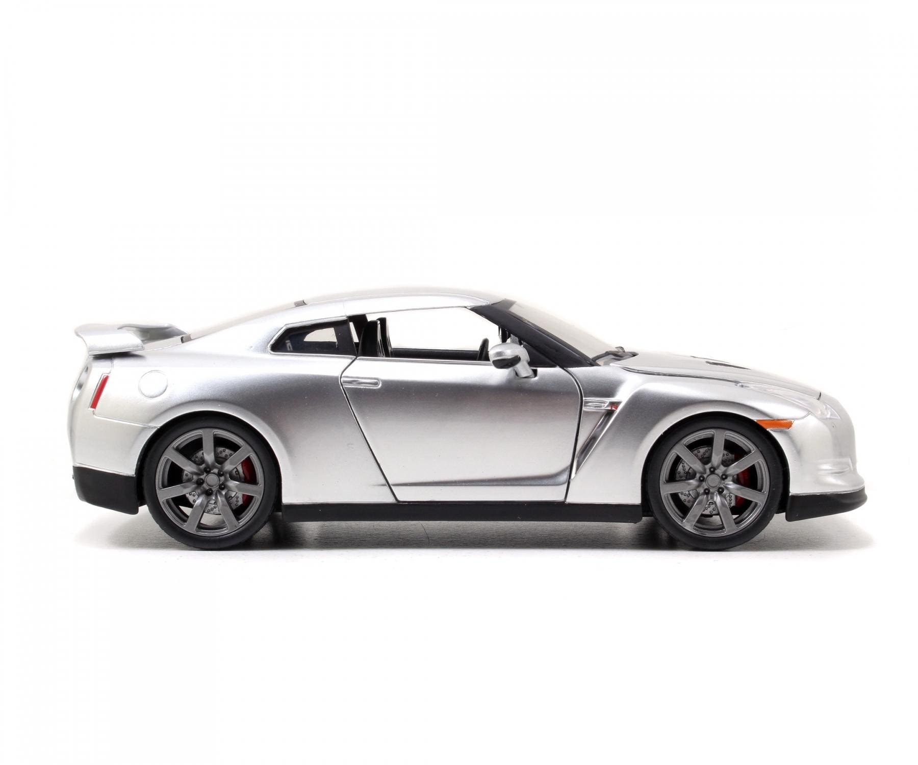 Jadatoys Nissan GT-R 2009 - Fast & Furious 1:24 Modell