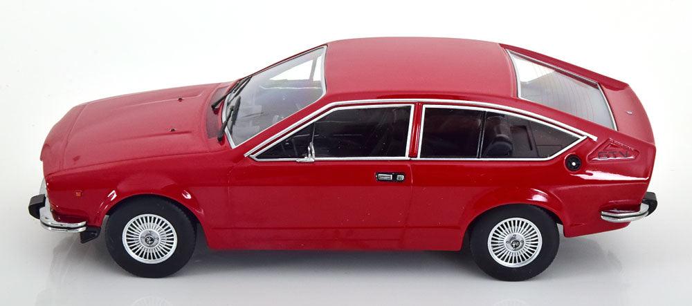 KK - Scale Alfa Romeo Alfetta 2000 GTV 1976 - Red 1:18 Modell - Artexio