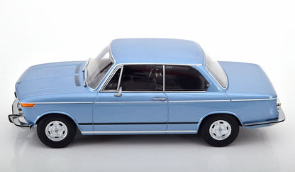 KK-Scale BMW 2002 ti 1.Serie 1971 light blue metallic 1:18 Modell