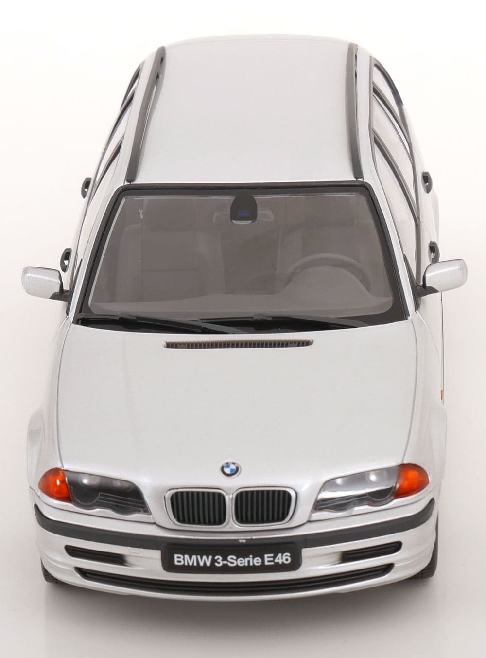 KK-Scale BMW 3er (E46) Touring 1999 silver 1:18 Modell
