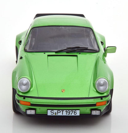 KK - Scale Porsche 911 (930) Turbo 3.0 1976 - Green Metallic 1:18 Modell - Artexio