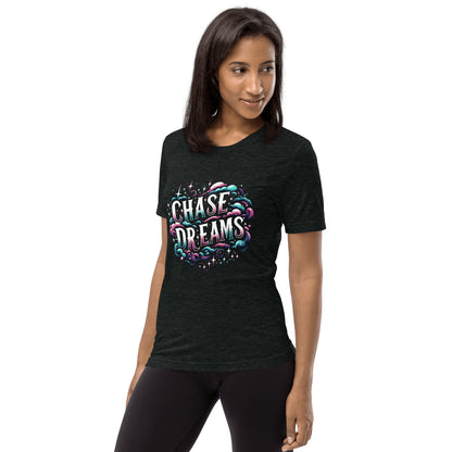 Kurzärmeliges Tri - Blend T-Shirt "Chase Dreams" - Artexio