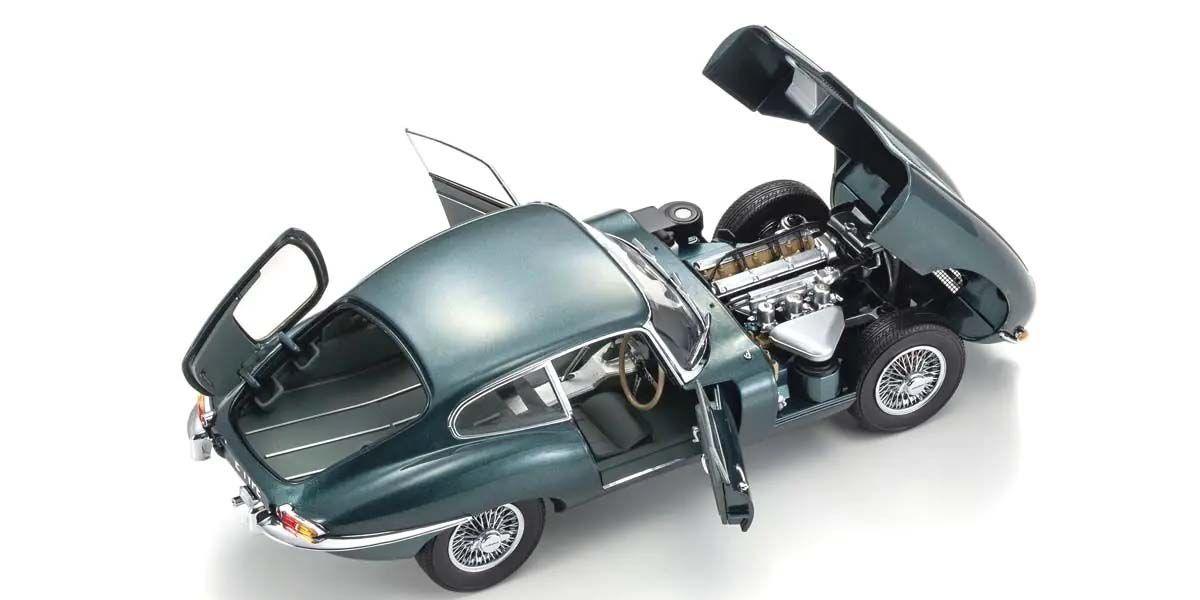 Kyosho Jaguar E - Type (RHD) - Opalescent Dark Green 1:18 Modell - Artexio