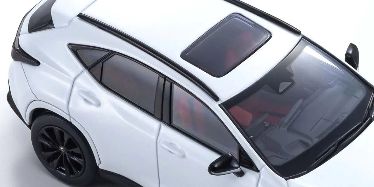 Kyosho Lexus NX350h F Sport RHD White 1:43 Modell