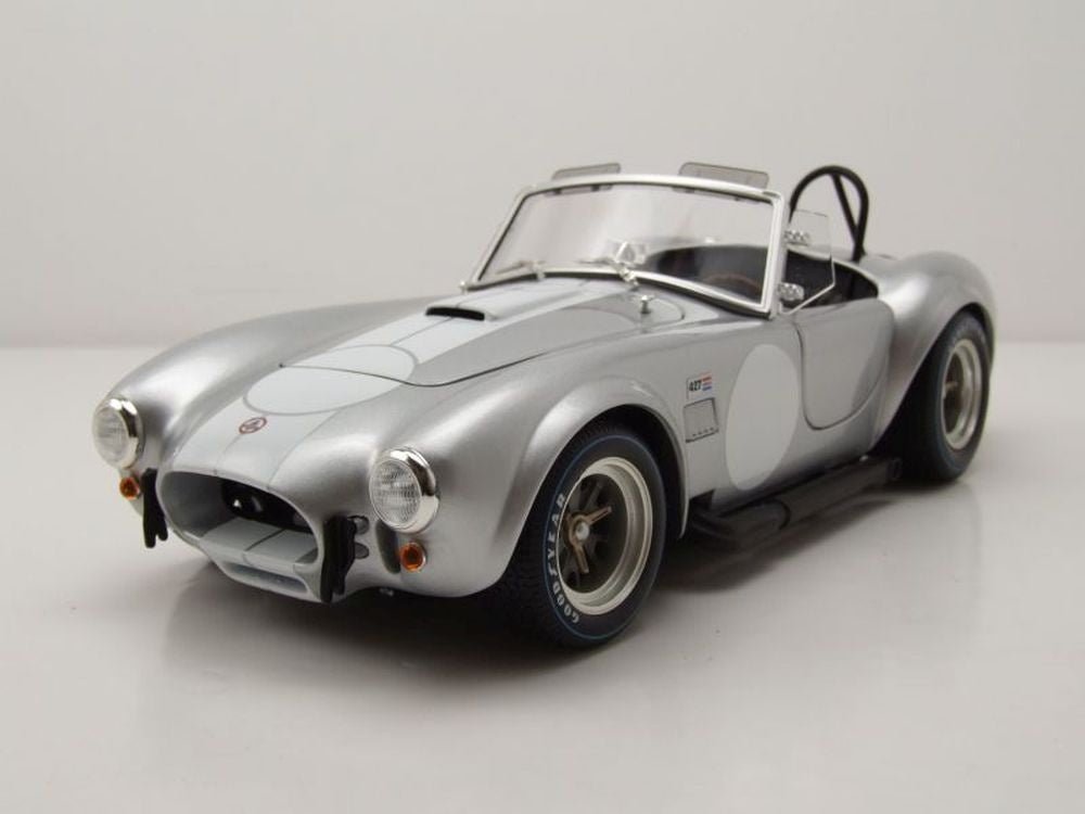 Kyosho Shelby Cobra 427 S/C – Silver/White 1:18 Modell
