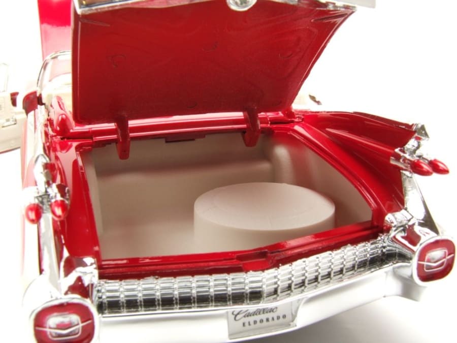 Maisto Cadillac Eldorado Biarritz Cabrio Baujahr 1959 rot 1:18 Modell