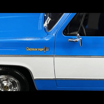 Maisto Chevrolet C10 CHEYENNE SUPER 1974 blue 1:18 Modell