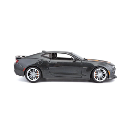 Maisto Chevrolet Camaro 50th Anniversary Edition 2017 - Grey 1:18 Modell - Artexio