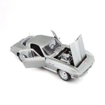 Maisto Chevrolet Corvette 1965 - Silver 1:18 model