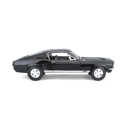 Maisto Ford Mustang GTA Fastback 1967 - Black 1:18 Modell