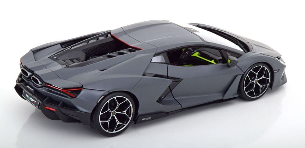 Maisto Lamborghini Revuelto 2023 grey 1:18 Modell