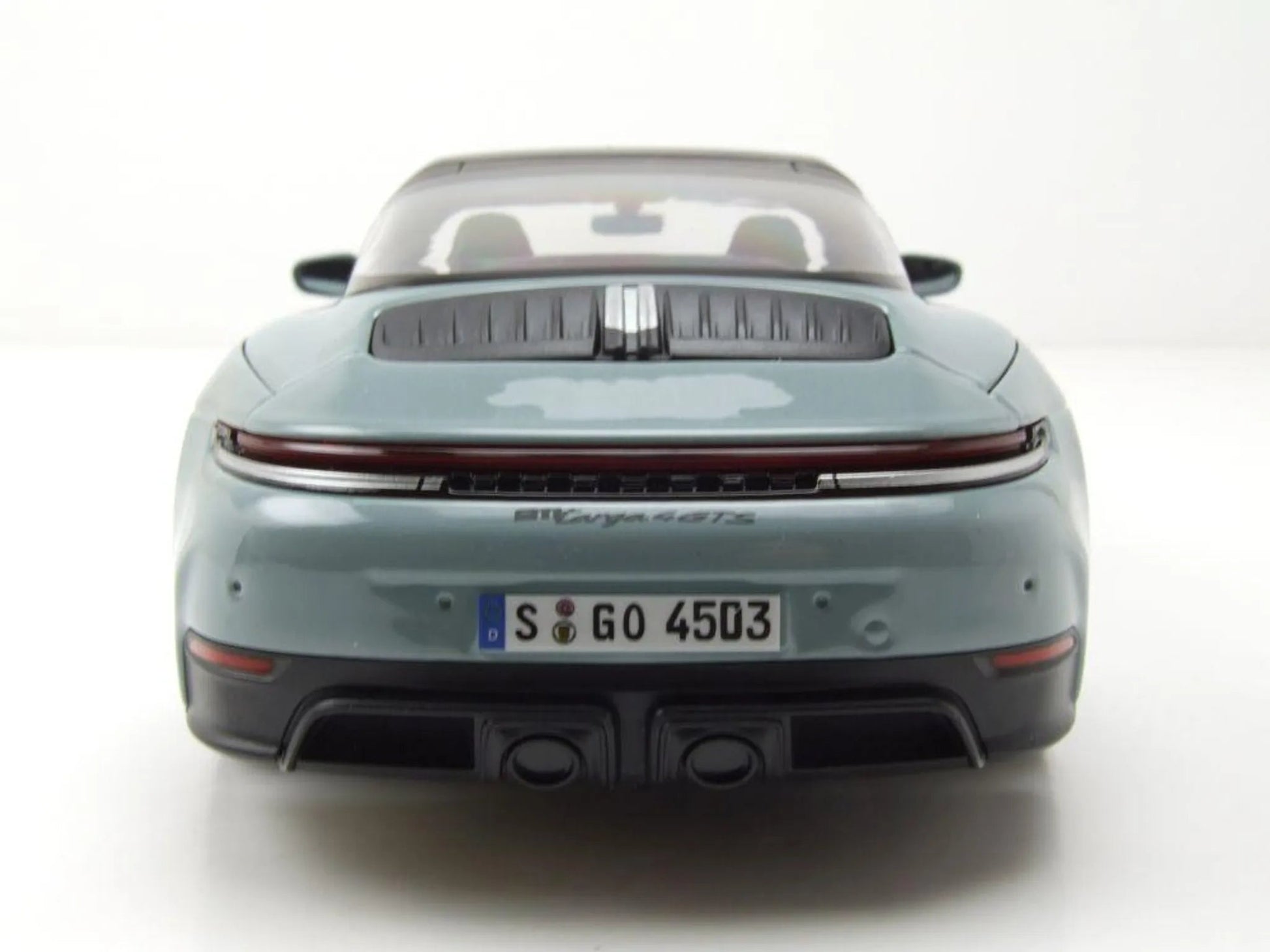 Maisto Porsche 911 992.2 Targa 4 GTS Hybrid 2025 Grey 1:18 Modell