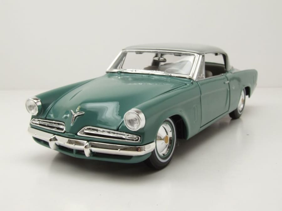 Maisto Studebaker Starliner 1953 green 1:18 Modell