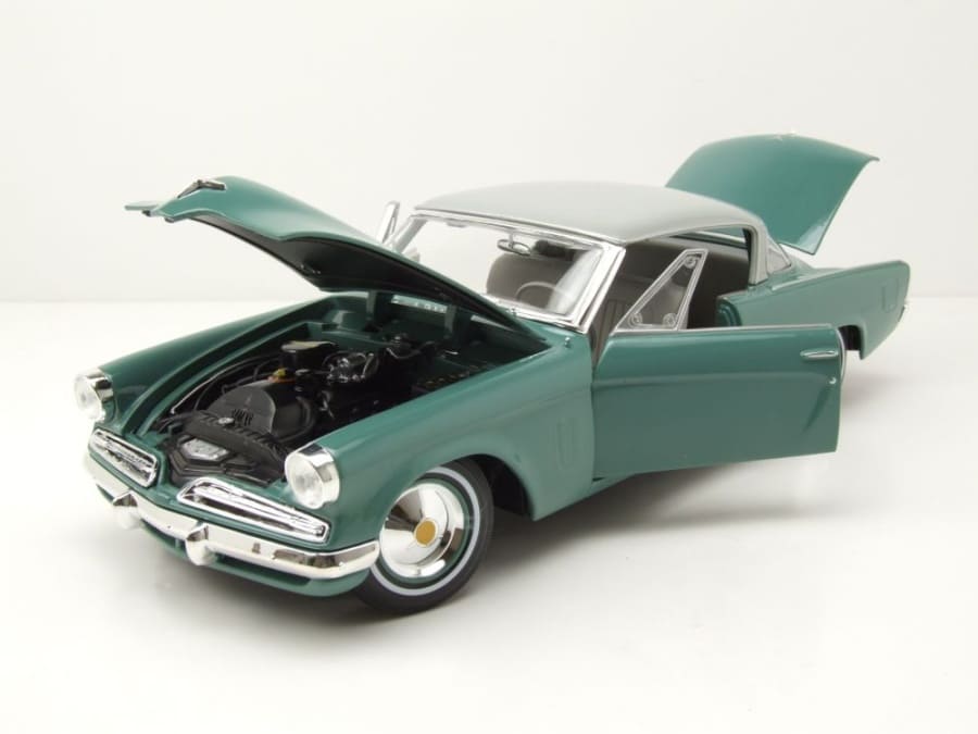 Maisto Studebaker Starliner 1953 green 1:18 Modell