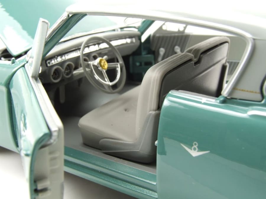 Maisto Studebaker Starliner 1953 green 1:18 Modell