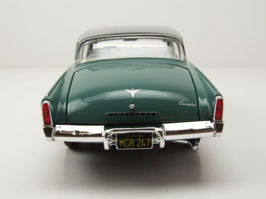 Maisto Studebaker Starliner 1953 green 1:18 Modell