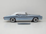 MCG Cadillac Eldorado Convertible 1976 Light Blue 1:18 Modell