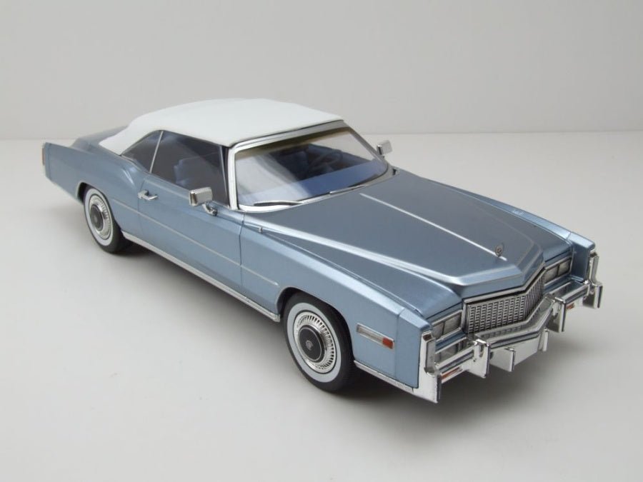 MCG Cadillac Eldorado Convertible 1976 Light Blue 1:18 Modell