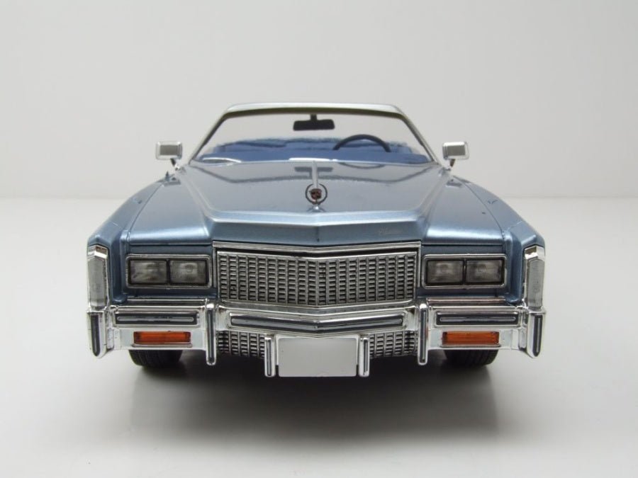 MCG Cadillac Eldorado Convertible 1976 Light Blue 1:18 Modell