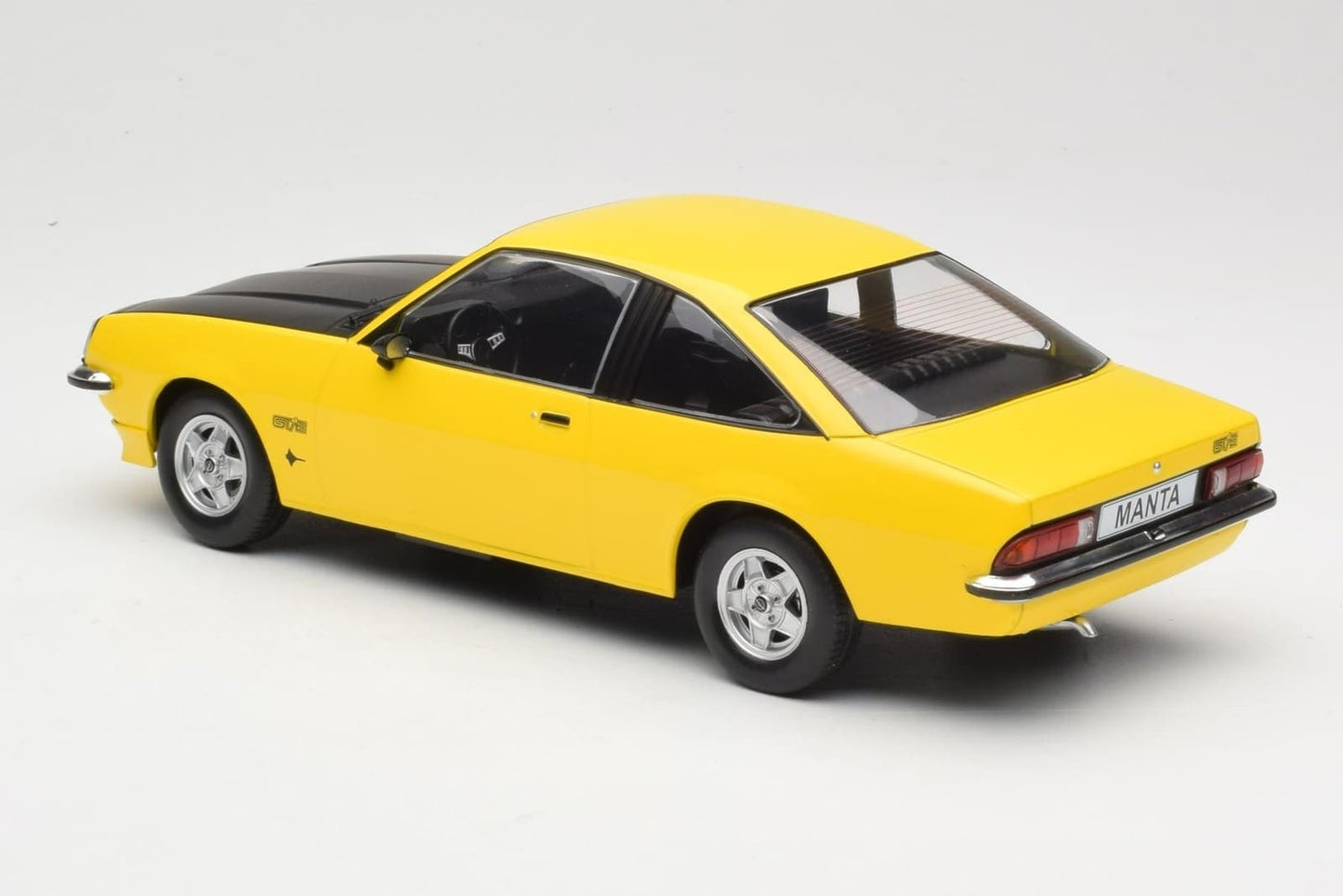 MCG Opel Manta B GT/E 1975 yellow/black 1:18 Modell