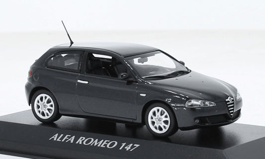 Minichamps Alfa Romeo 147 2005 – Black Metallic 1:43 Modell - Artexio