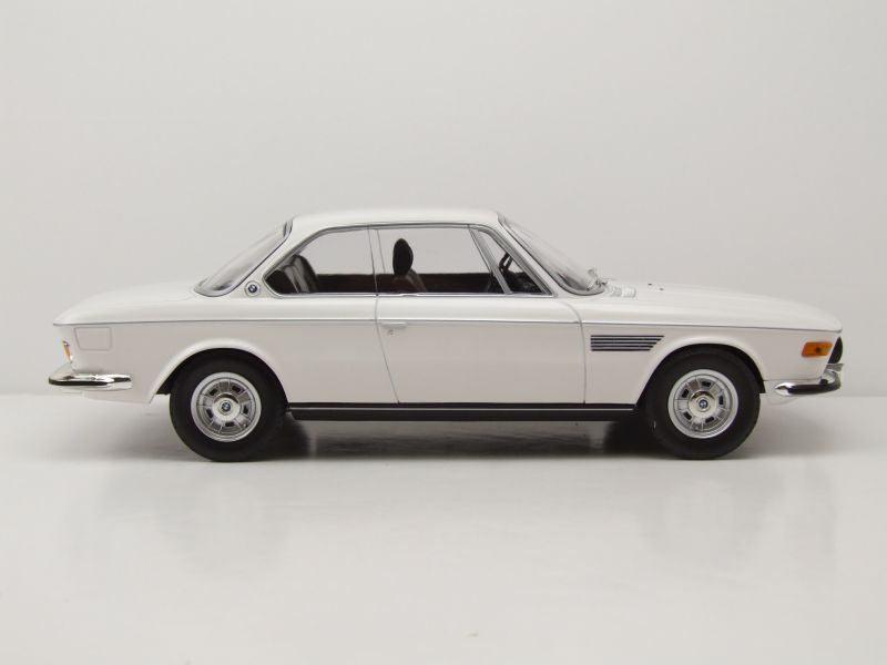 Minichamps BMW 2800 CS E9 Coupe 1968 – White 1:18 Modell - Artexio