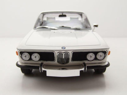 Minichamps BMW 2800 CS E9 Coupe 1968 – White 1:18 Modell