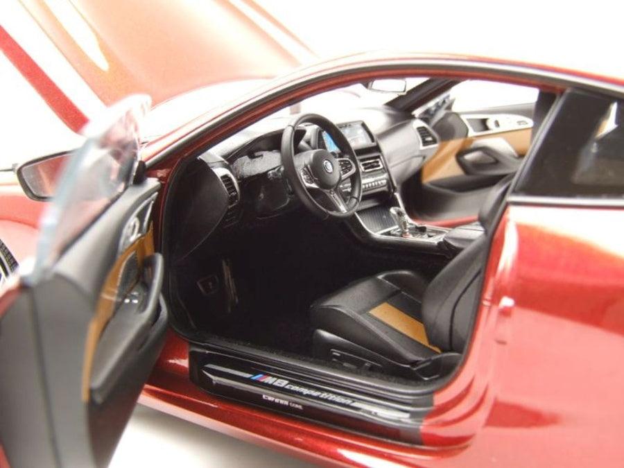 Minichamps BMW M8 Coupe 2020 - Red Metallic 1:18 Modell - Artexio