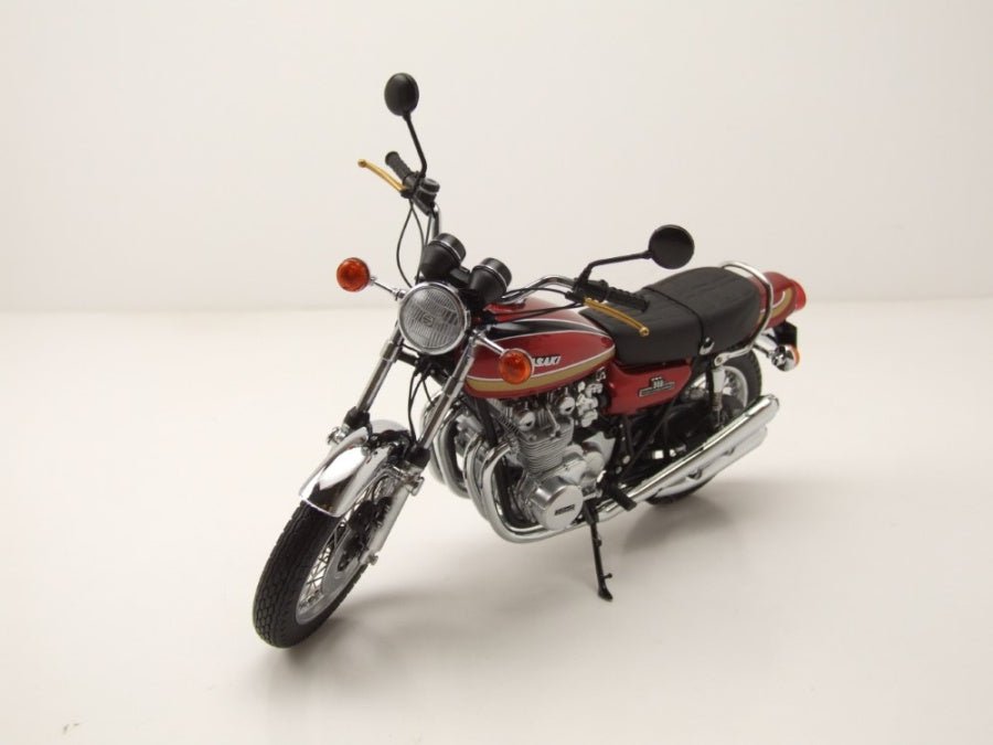 Minichamps KAWASAKI 900 Z1 ‘SUPER 4’ – 1972 – RED METALLIC 1:12 Modell