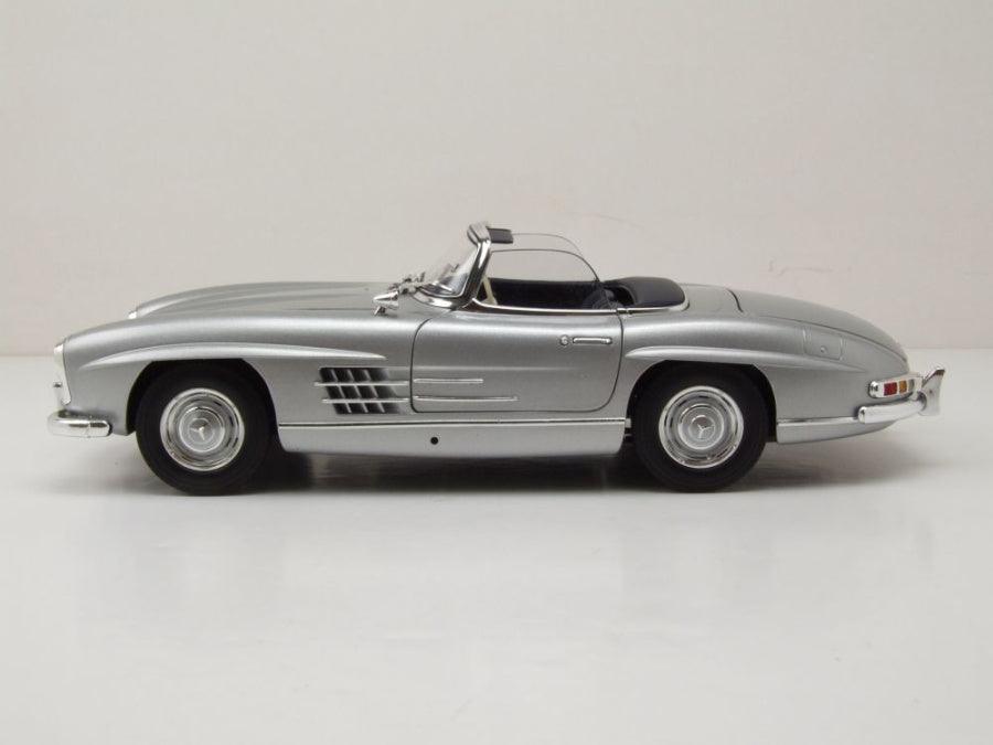 Minichamps Mercedes 300 SL Roadster 1957 - Silver 1:18 Modell - Artexio