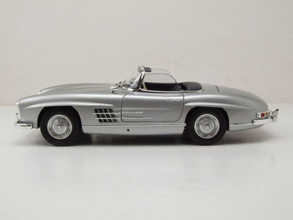 Minichamps Mercedes 300 SL Roadster 1957 - Silver 1:18 Modell - Artexio