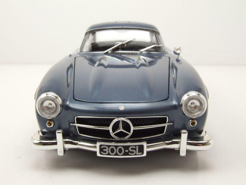 Minichamps Mercedes 300 SL W198 1955 – Light Blue Metallic 1:18 Modell - Artexio